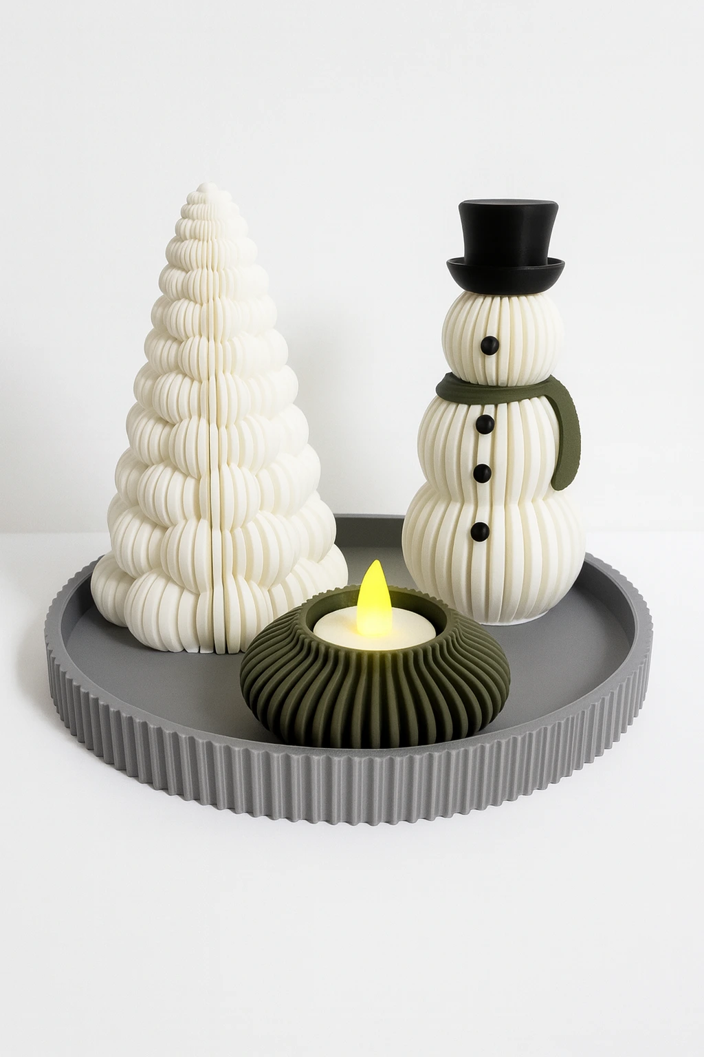 Ünnepi hangulatú 3D nyomtatott dekoráció – hóemberrel, karácsonyfával és mécsestartóval