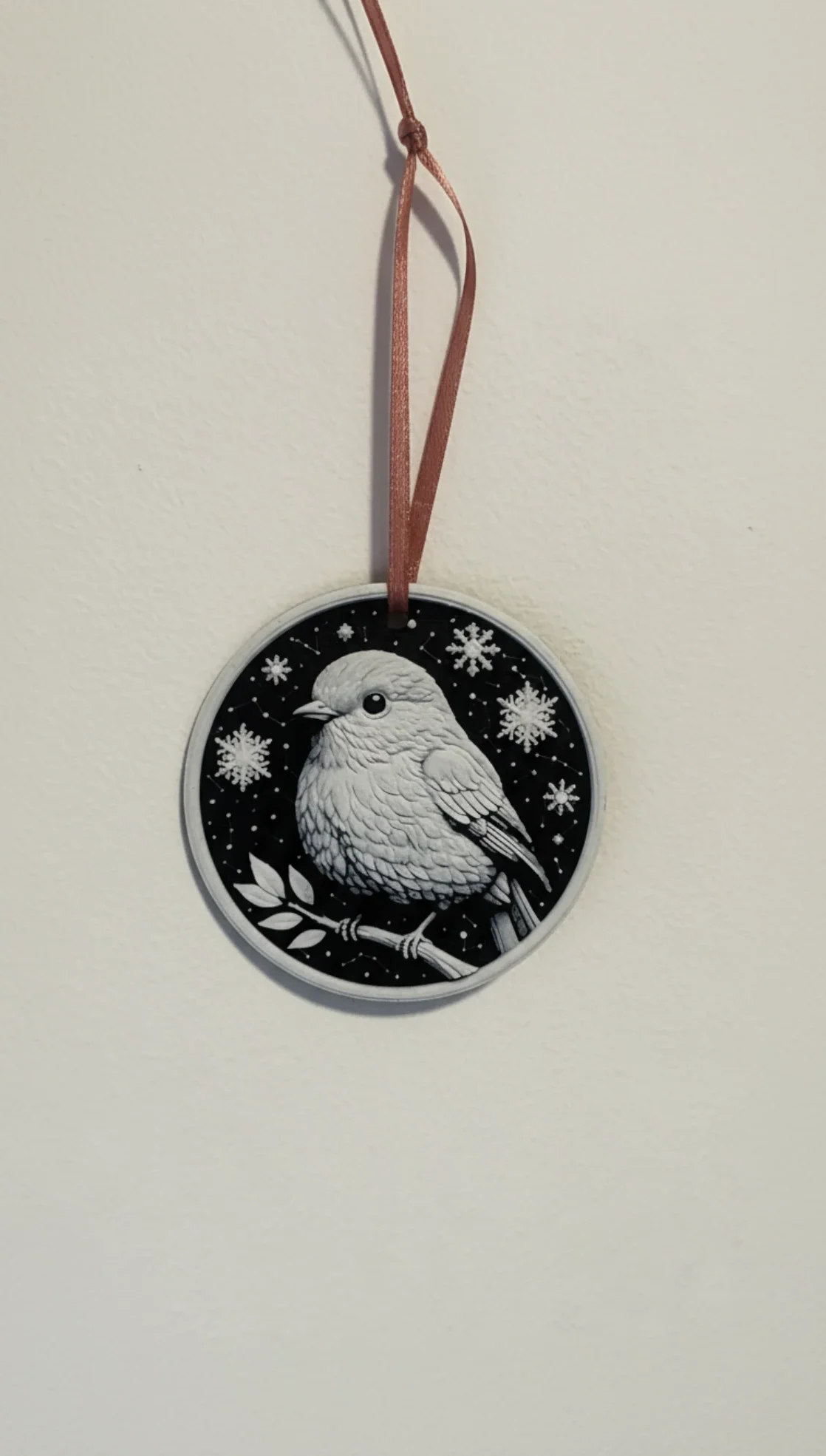 Téli Madárka – Finoman kidolgozott, 3D nyomtatott művészi karácsonyfadísz